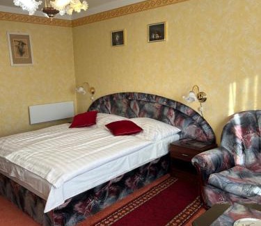Berettyoujfalu Bed & Breakfast | Angela Panzió