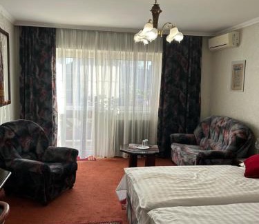 Berettyoujfalu Bed & Breakfast | Angela Panzió