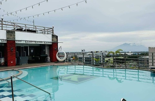Malabanias Condo | Angeles City Apartments nKay Hotel Private Owner Level 7 FULLY SELF CONTAINED