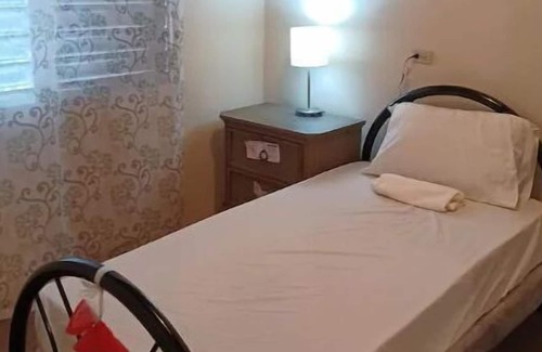 Angeles House | Angeles Guest House