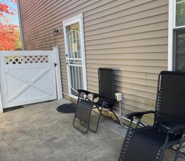 New Haven Apartment | Angelica peaceful place