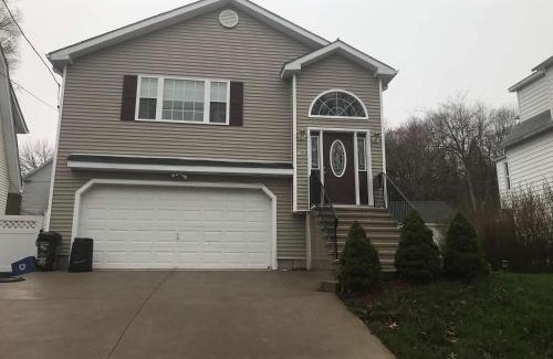 New Haven Apartment | Angelica peaceful place