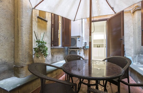 Rione XVI Ludovisi Apartment | Angelique Boutique