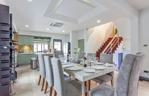 Pratumnak Hill Villa | Angels-Villa-Pattaya-Near-Walking-Street-4bed-8-People