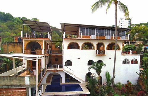 Lazaro Cardenas House | Angelsrest p/v a Big Hacienda Sleeps 26 in are short term rooms