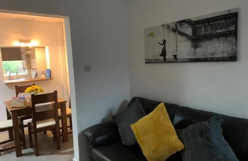 Moffat House | Angies 2 bed home in Eccleston near Liverpool sleeps 5