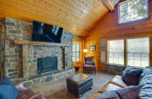 Alba House | Anglers Cabin Direct Lake Fork Access, By Marina