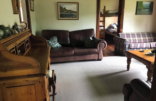 Manunui Cottage | Anglers Cottage adjacent to the Whanganui River. 50Kms to Ruapehu & Lake Taupo.