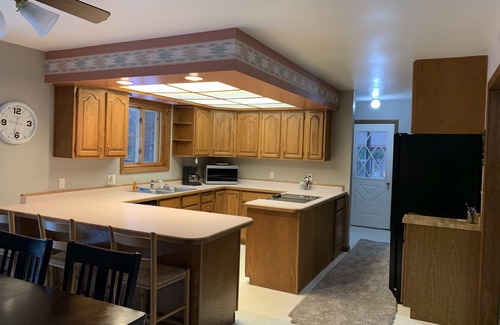 Merriweather House | Anglers Cove 4 Bedroom 3 Bath 333’ Frontage Lake Gogebic All Sports 4 Season
