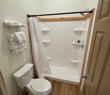 Hughes Hotel | Anglers Inn Horseshoe