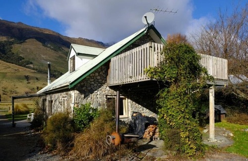 Makarora House | Anglers paradise and great family holiday place