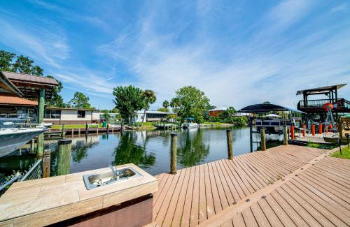 Homosassa House | Anglers Paradise! Homosassa River Retreat with Dock