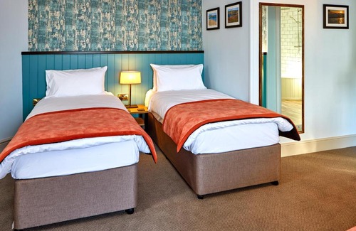 Menai Bridge Hotel | Anglesey Arms Hotel