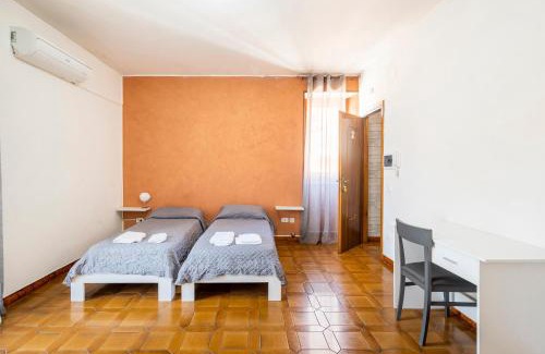 Vibo Valentia Apartment | Angolo d'Epoca con Bagno Privato nel centro Storico