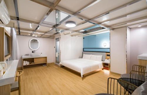 Chaoyang Hotel | Anhui Cultural Hotel Coffee, fruits, snacks, a gym and a laundry room are provided for free in the lobby