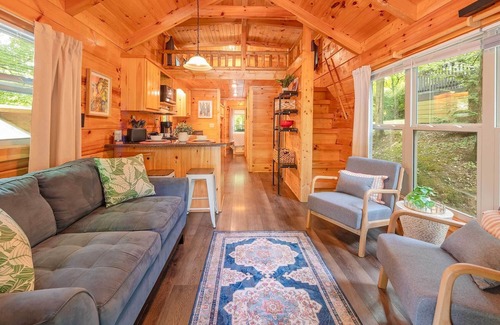 Chattanooga Apartment | Ani Cabin | Tiny Home Bordered by National Forest