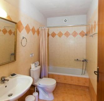 Astros Apartment | Anigraia