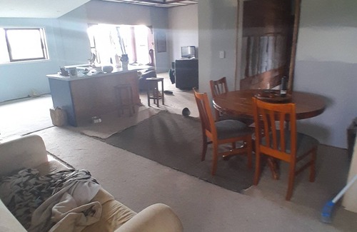 Auroa Bed & Breakfast | ANIMAL LOVERS' RURAL RETREAT - 2ND ROOM