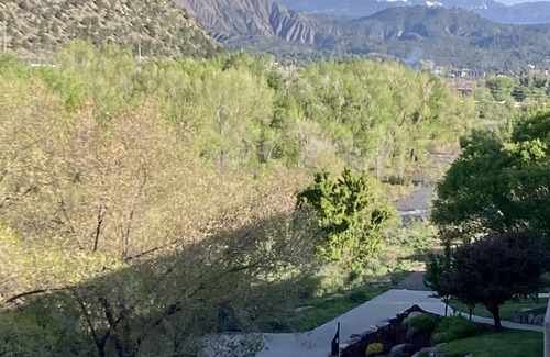 Durango Condo | ❤️ Animas River Haven! 1 Month Rentals