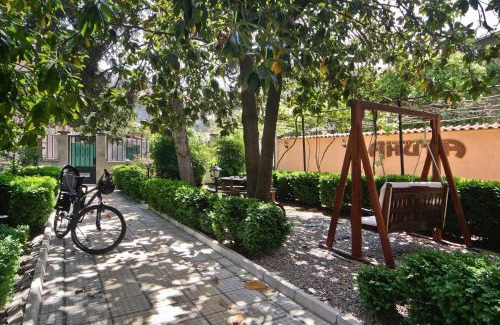 Perushtitsa House | Anita House