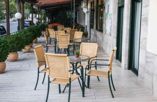 Loutra Ypatis House | Anixis Hotel