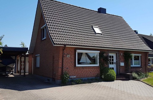 Schwackendorf House | Anja Kalisch and Felix Kluge - Ferienhaus Seestern
