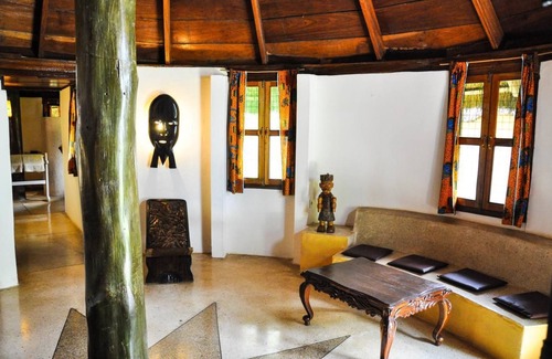 Axim Hotel | Ankobra Beach Resort