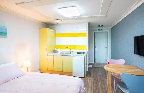 Taean House | Anmyeondo Badatga Pension