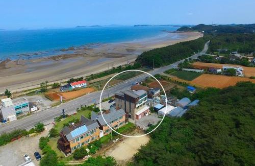 Taean House | Anmyeondo You and I Pension