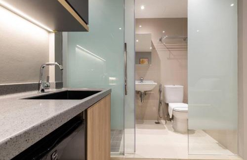 Chinatown Apartment | Ann Siang Single No Window