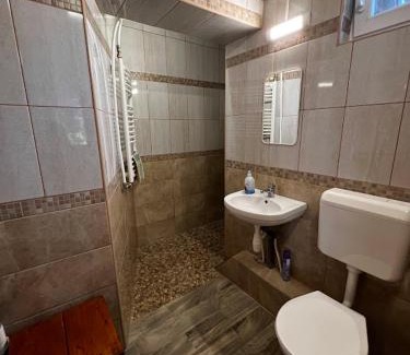 Maroslele Apartment | Anna Apartman