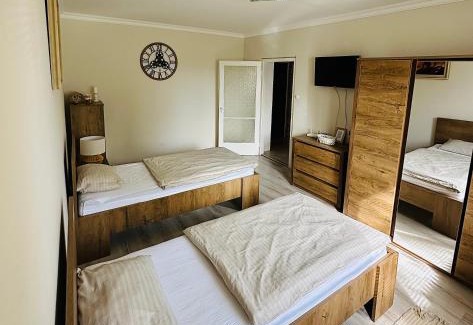 Szazhalombatta Apartment | Anna Apartman