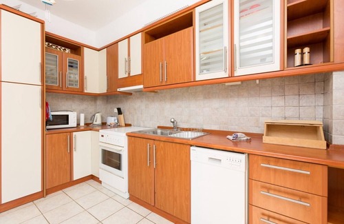 Agios Stefanos Apartment | Anna Apartment - Three Bedroom Apartment, Sleeps 6