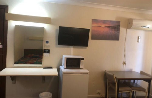 Glen Innes Hotel | Anna Bella Motel