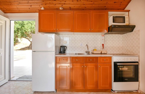 Agios Stefanos Apartment | Anna: Charming Corfu Apartment - Cozy for Couples, Sea Views, WiFi