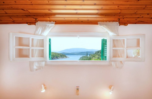 Agios Stefanos Apartment | Anna: Charming Corfu Apartment - Cozy for Couples, Sea Views, WiFi