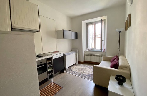 Lovere Old Town Apartment | Anna House on Lake Iseo