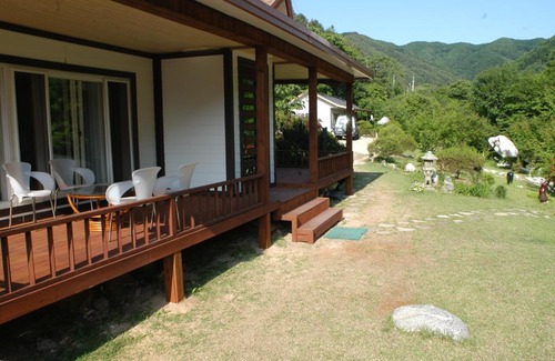 Gapyeong House | Anna House Valley Pension