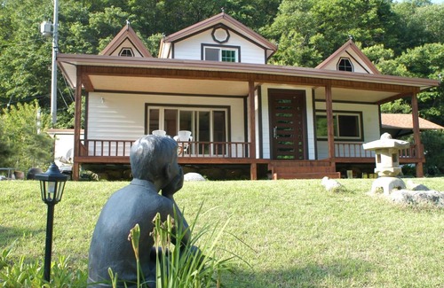 Gapyeong House | Anna House Valley Pension