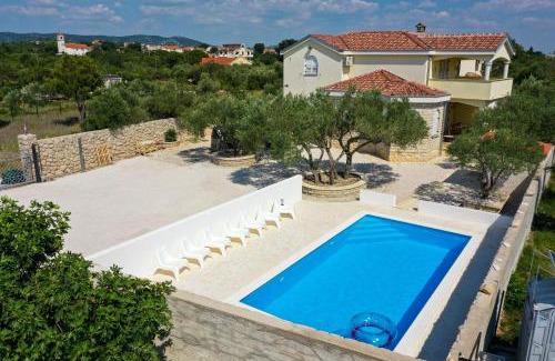 Drage Villa | Anna