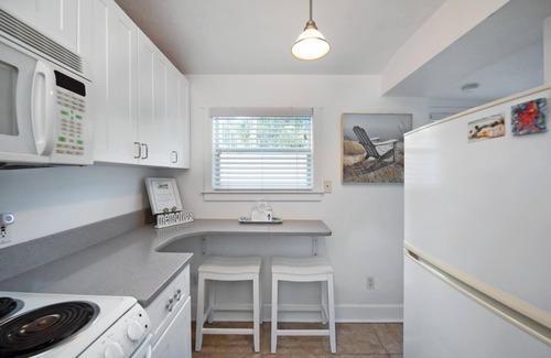 Anna Maria Apartment | Anna Maria Beach Cottage 110B Updated studio beach cottage, steps to the sand!