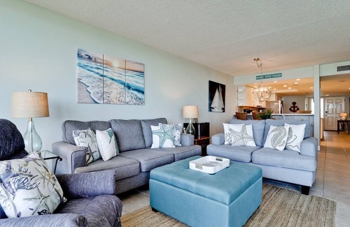 Bradenton Beach Condo | Anna Maria Island Club 38, Condo 2 Bedroom/2 Bath ocean view, maximum.