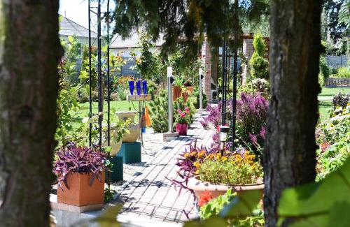Herend Bed & Breakfast | Anna Panzió