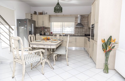 Petrokefalion House | Anna's House
