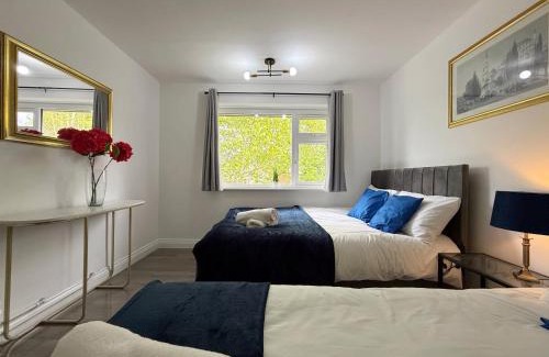 Luton Apartment | Anna's Place in Luton