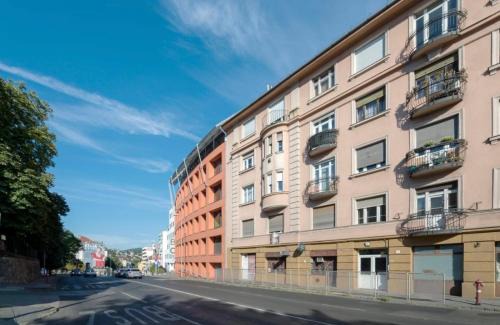 Gellert Hill Apartment | Anna's Spa