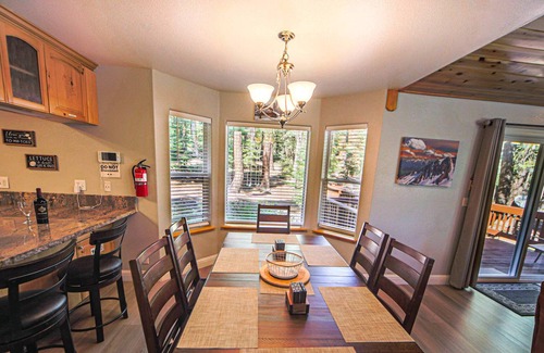 Kingswood Estates Cabin | Anna's Tahoe Vista Getaway Family Cabin