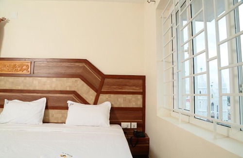 Velankanni Hotel | Annai In Saravana Bhavan Fine Stay
