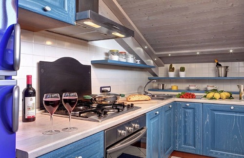 Piano di Sorrento Apartment | "Annamaria" Beautiful loft with panoramic view with free Wifi & A/C