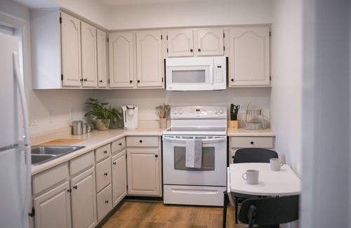 Annapolis House | Annapolis Charm - Waterfront Private Fishing Dock Pier Near Beach - Navy Academy